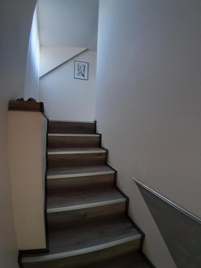 Profi Keco Apartman Balatonalmádi Zewnętrze zdjęcie