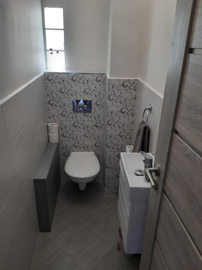 Profi Keco Apartman Balatonalmádi Zewnętrze zdjęcie