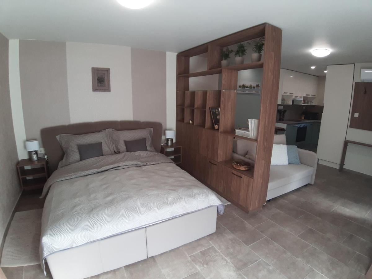 Profi Keco Apartman Balatonalmádi Zewnętrze zdjęcie