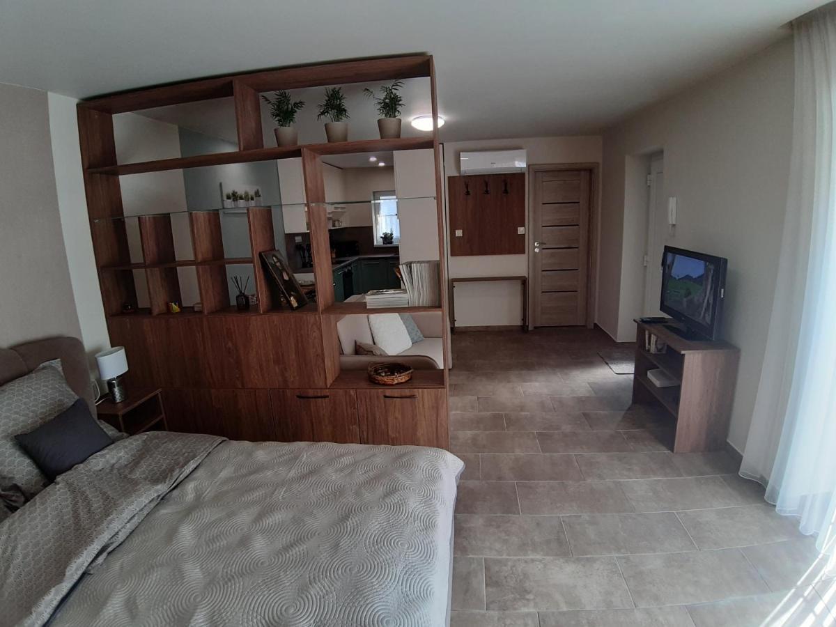 Profi Keco Apartman Balatonalmádi Zewnętrze zdjęcie