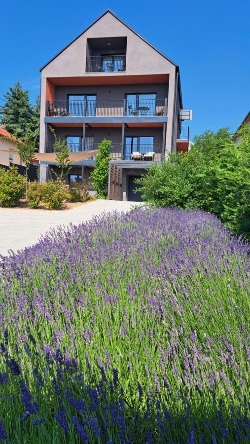 Profi Keco Apartman Balatonalmádi Zewnętrze zdjęcie